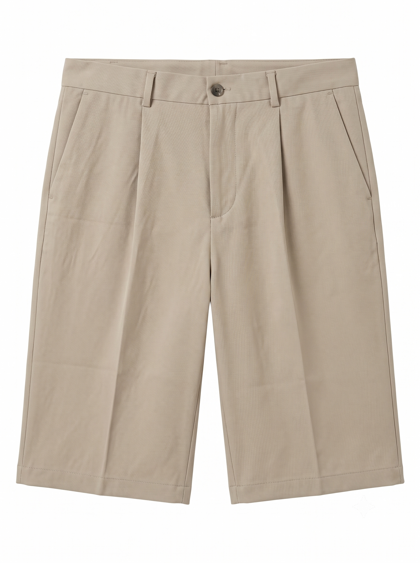 Bermuda Shorts Feature a Relaxed Fit With Front Pleats/1031-204
